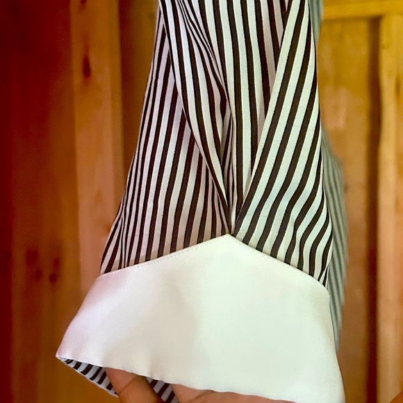 Vintage pinstripe black & white Lady Manhattan blouse! - Picture 4 of 5